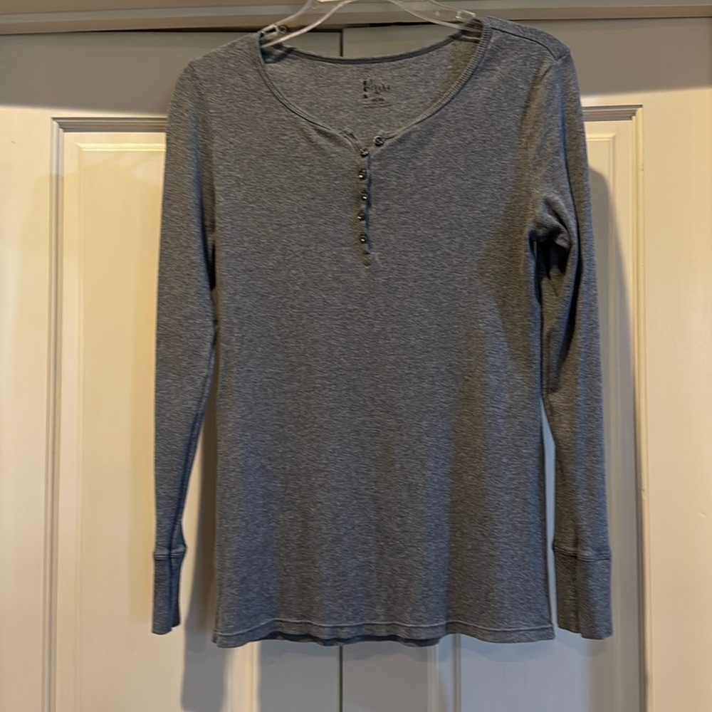 Long sleeve top